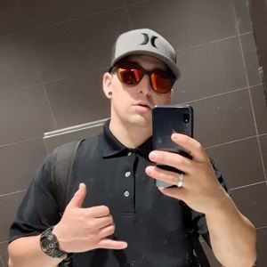 Meet your Posher, Aaron